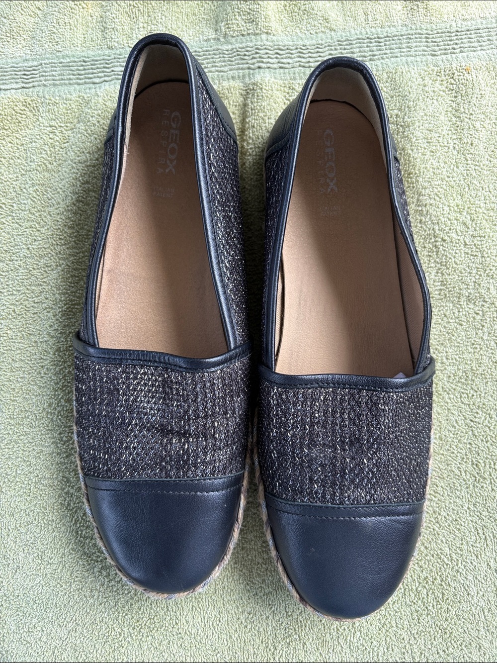 Geox Black & Brown Textured Slip-On Flats - Women's